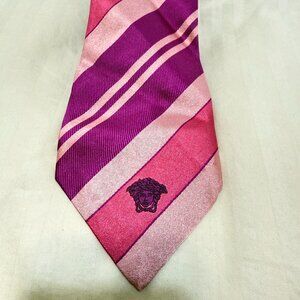 $695 GIANNI VERSACE Made in ITALY 100% SILK Unisex Pink Purple Necktie 3.9 X 60